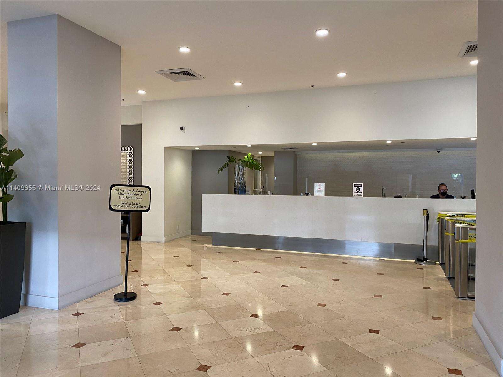 Decoplage Unit #939 | Picture 17