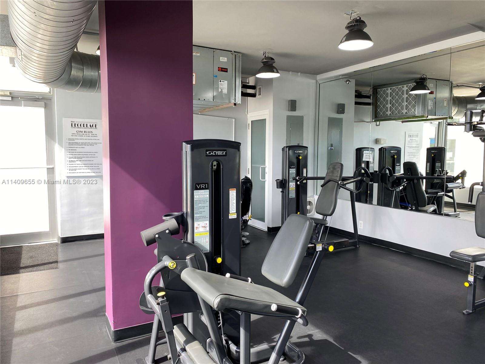 Decoplage Unit #939 | Picture 18