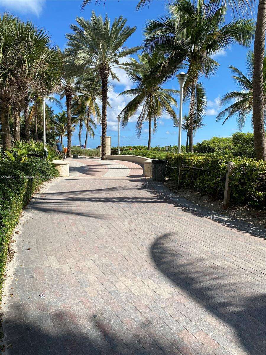 Decoplage Unit #939 | Picture 8