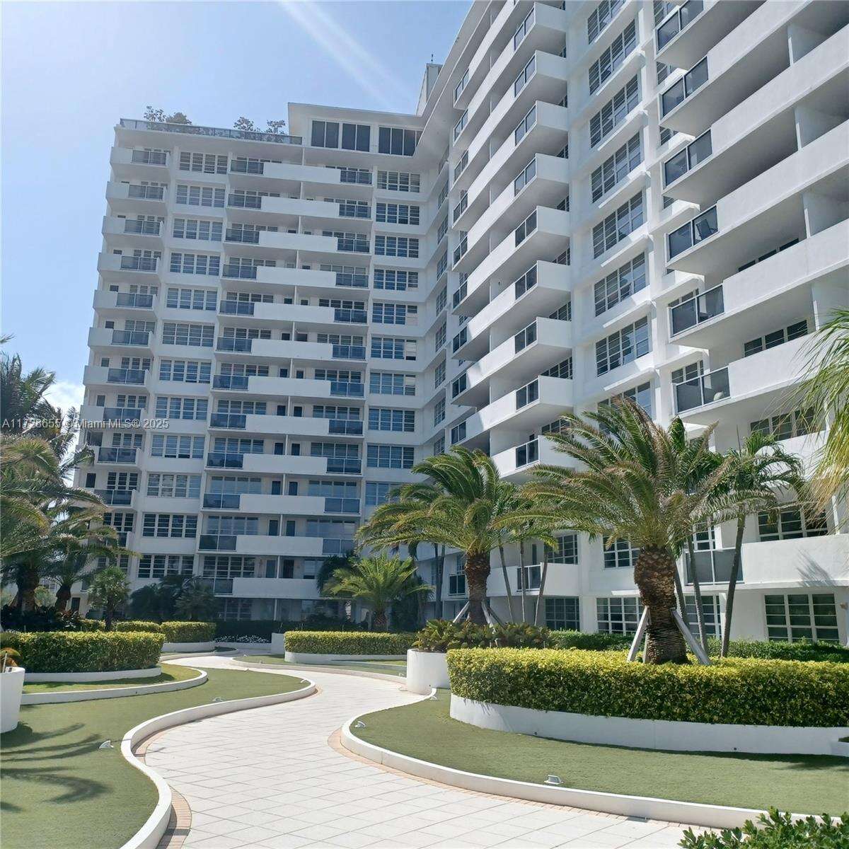 Decoplage South Beach For Sale | Unit #1206