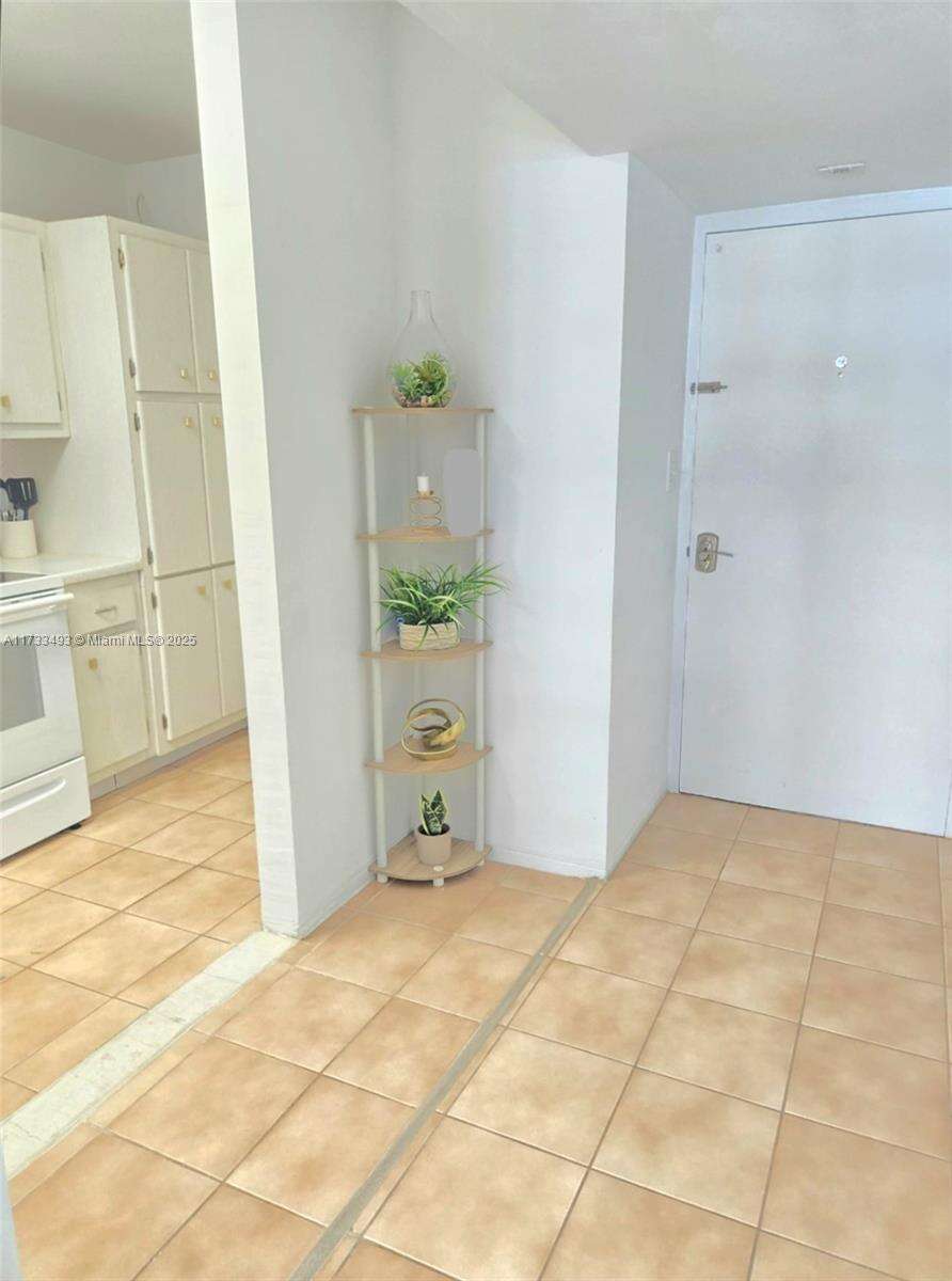 Decoplage Unit #931 | Picture 12