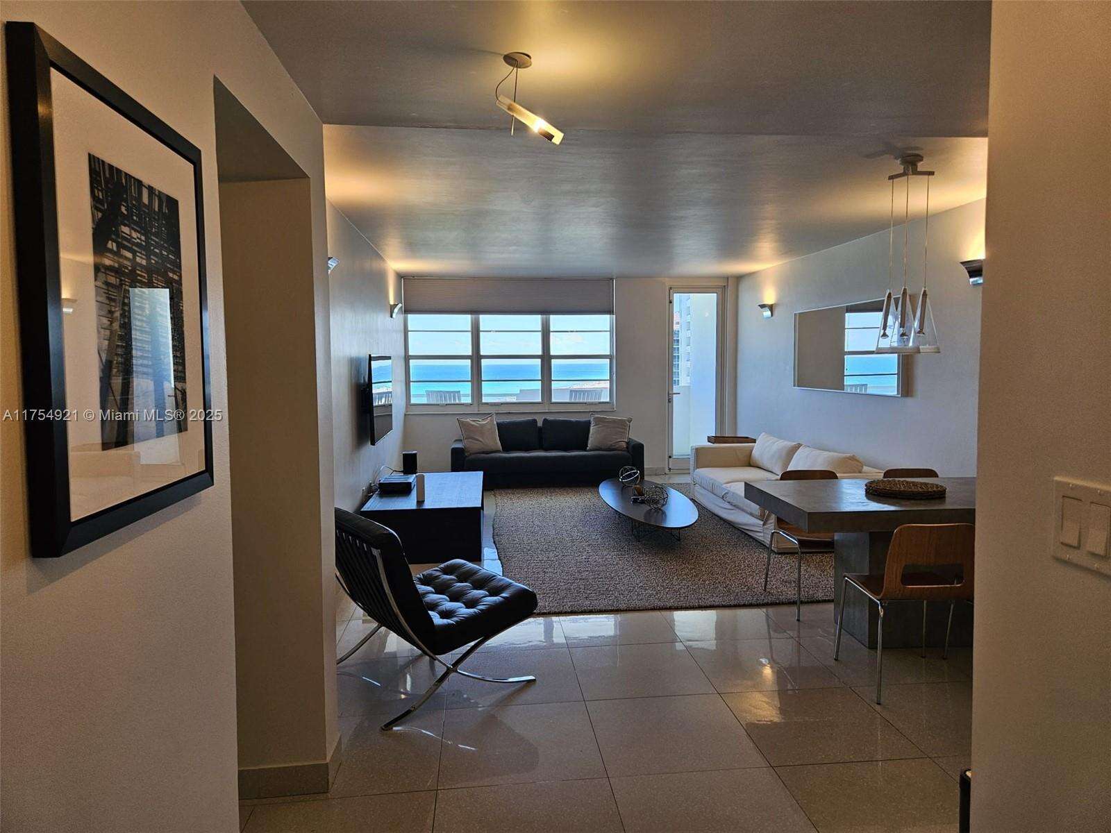 Decoplage South Beach For Sale | Unit #1242