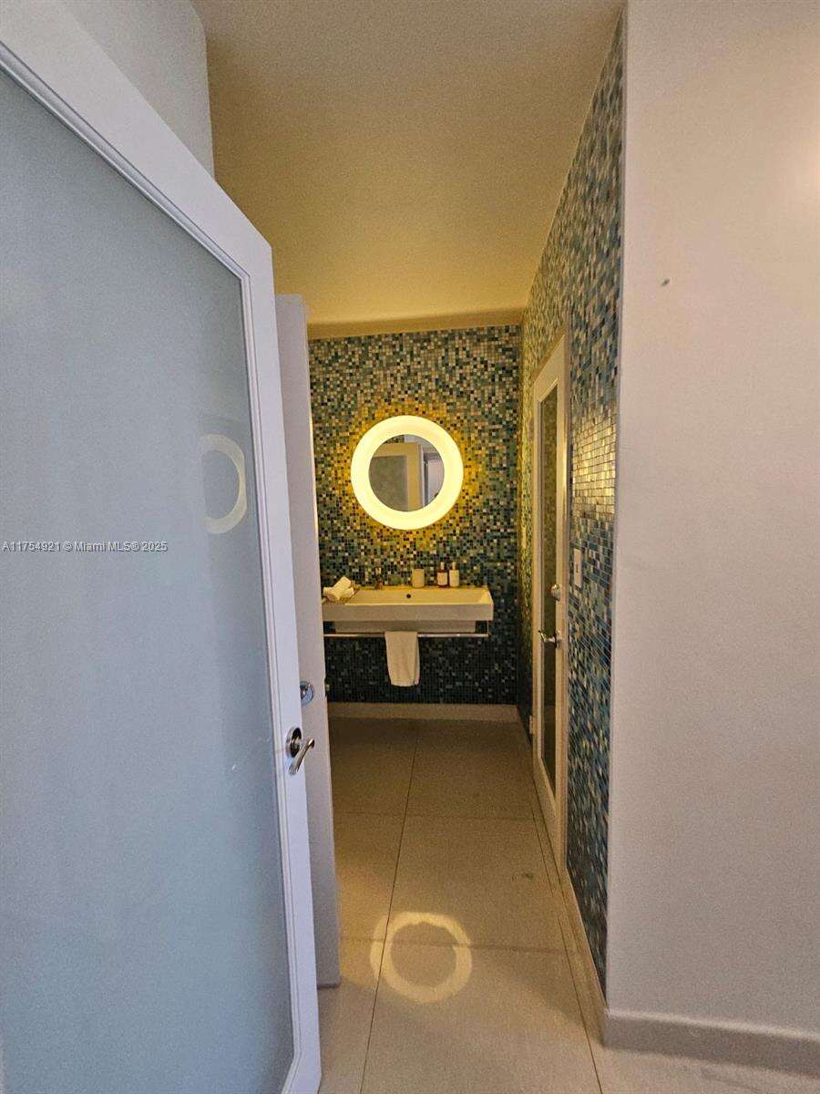 Decoplage Unit #1242 | Picture 3