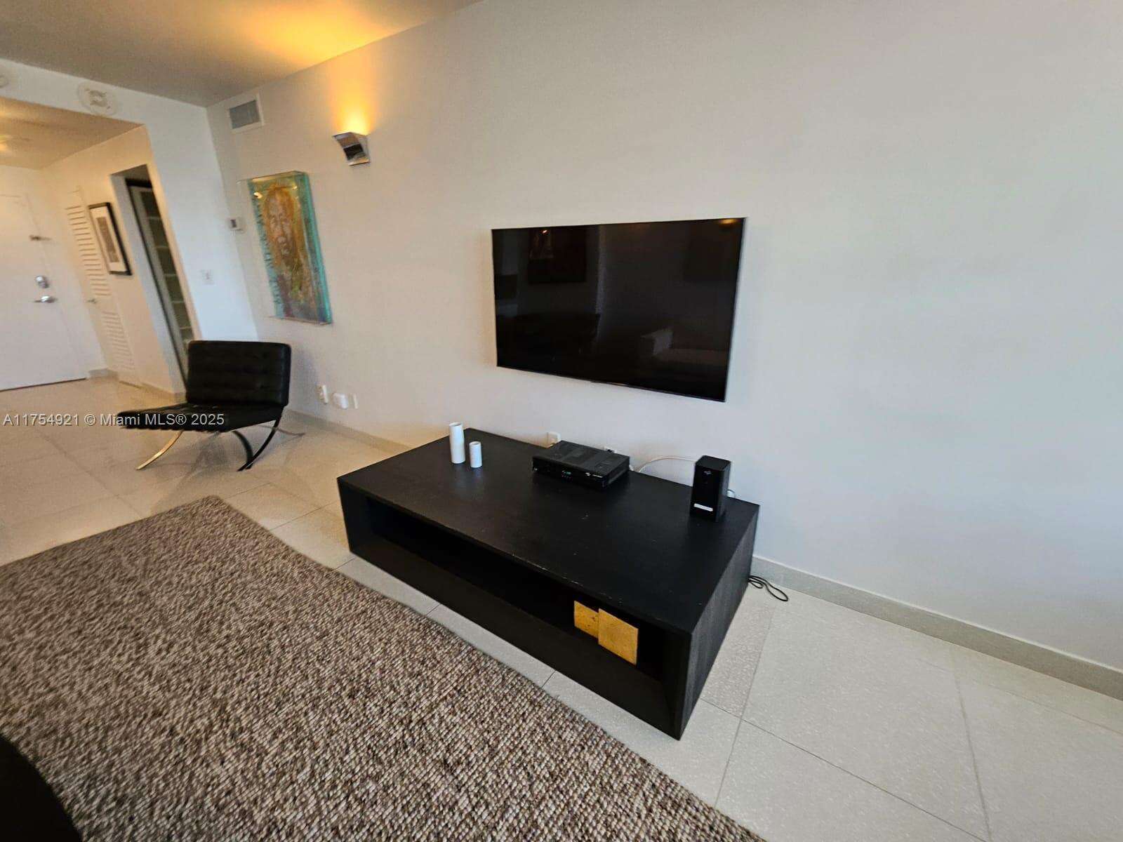 Decoplage Unit #1242 | Picture 24