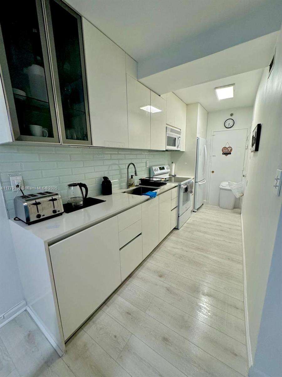 Decoplage Unit #430 | Picture 4