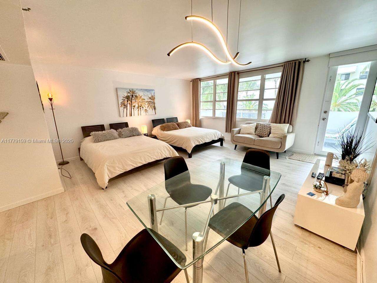 Decoplage Unit #430 | Picture 9