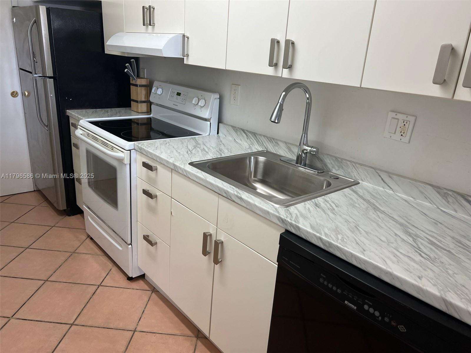 Decoplage Unit #1209 | Picture 16