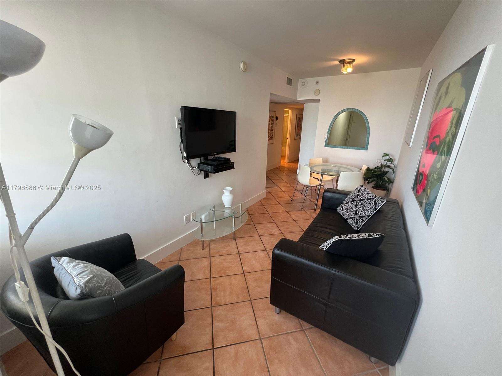 Decoplage Unit #1209 | Picture 9