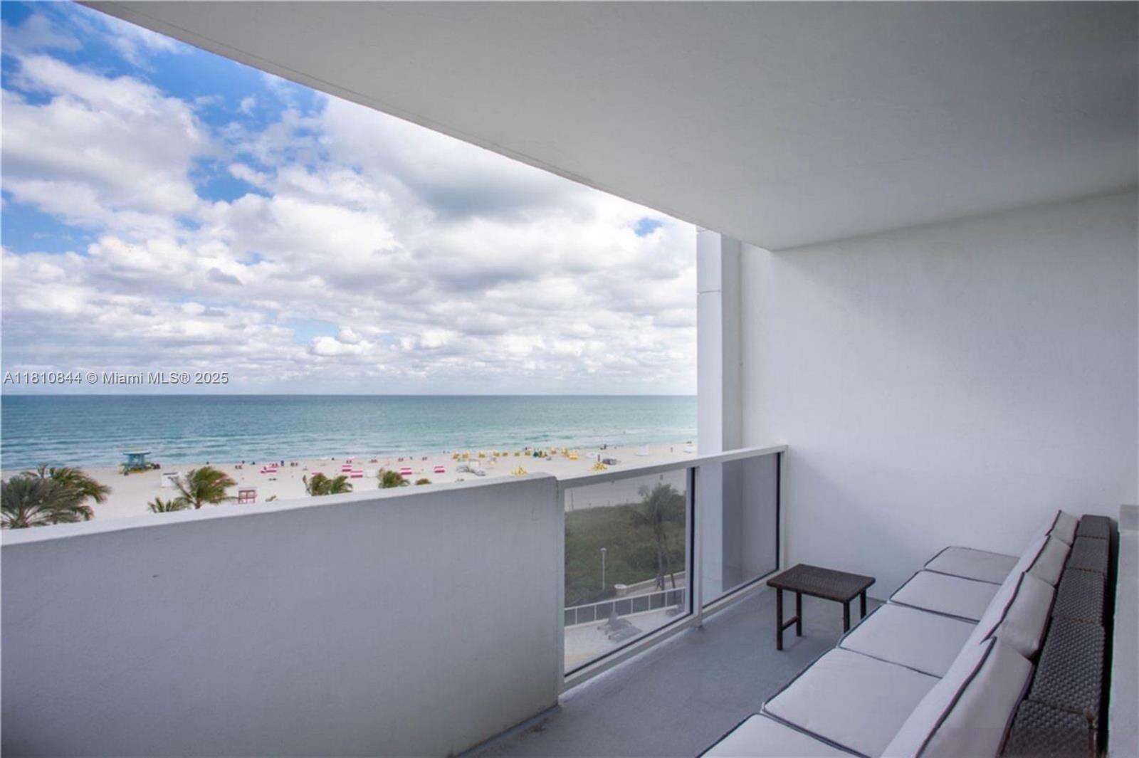 Decoplage South Beach For Sale | Unit #647