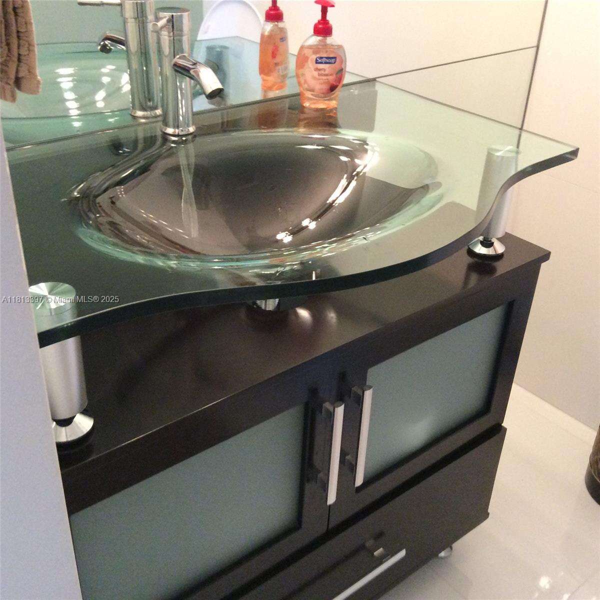 Decoplage Unit #1214 | Picture 8