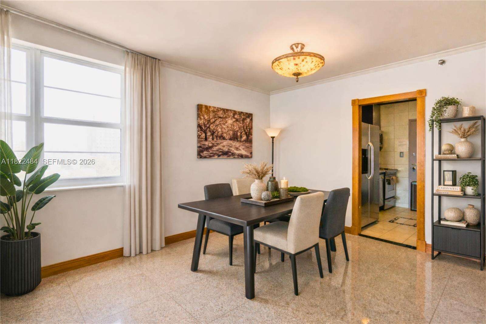 Decoplage Unit #811 | Picture 3