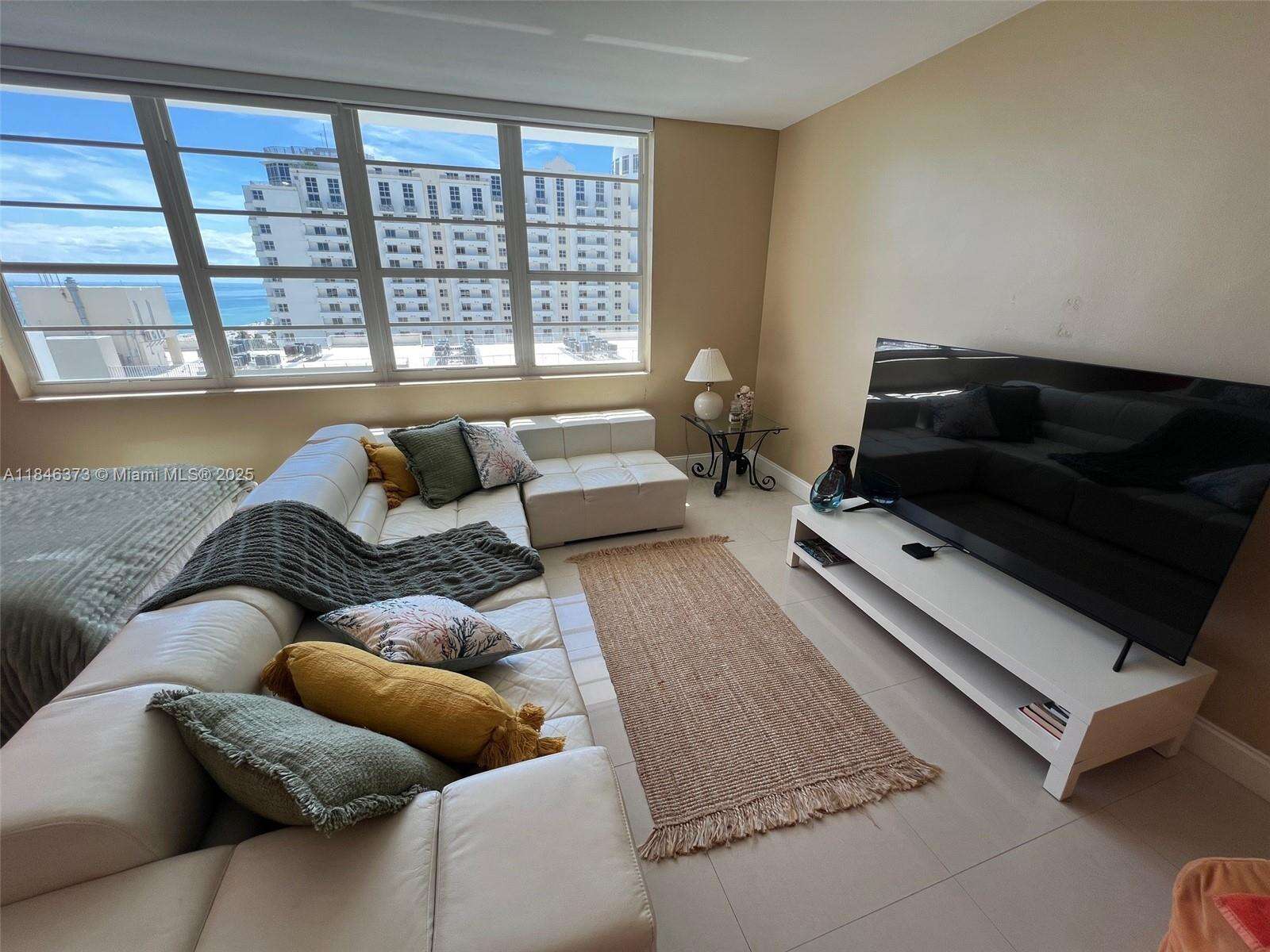 Decoplage Unit #1226 | Picture 4