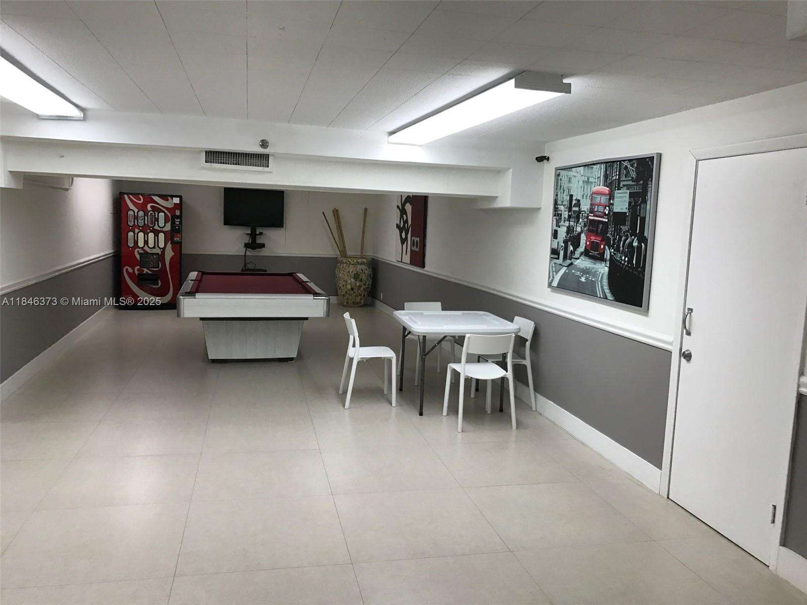 Decoplage Unit #1226 | Picture 48