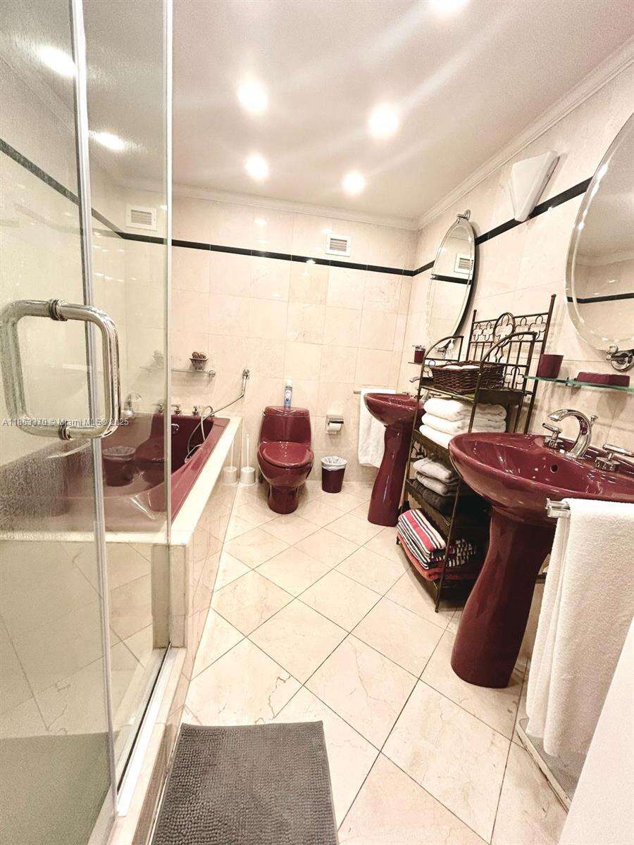 Decoplage Unit #1034 | Picture 6