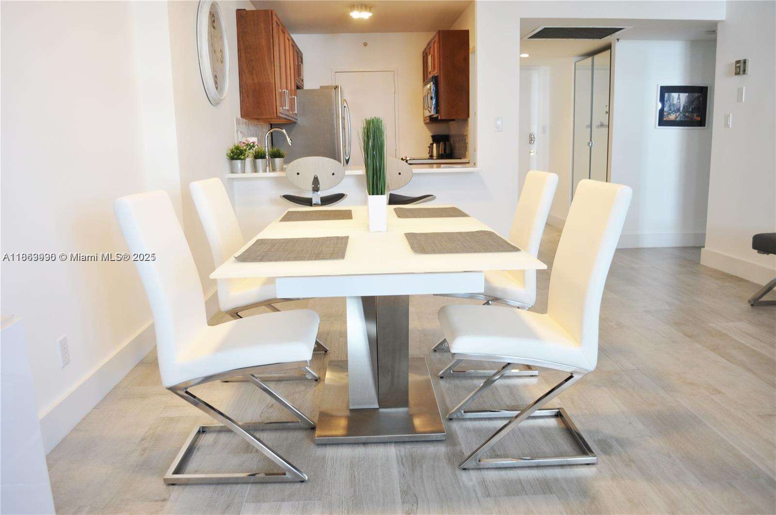 Decoplage Unit #435 | Picture 2