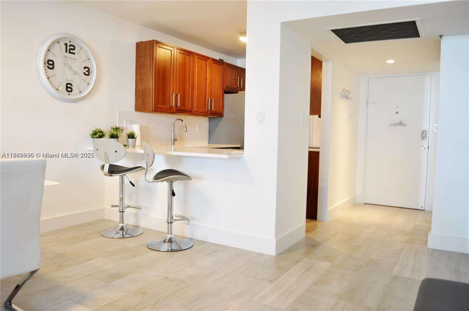 Decoplage Unit #435 | Picture 3