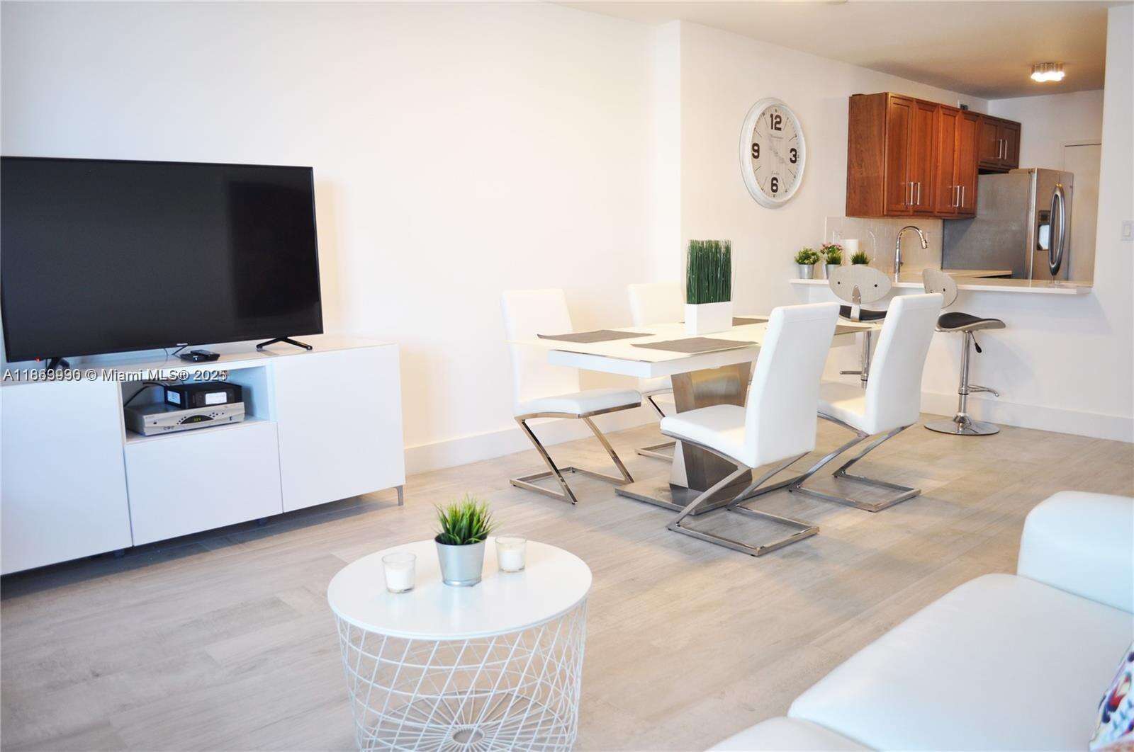 Decoplage Unit #435 | Picture 4