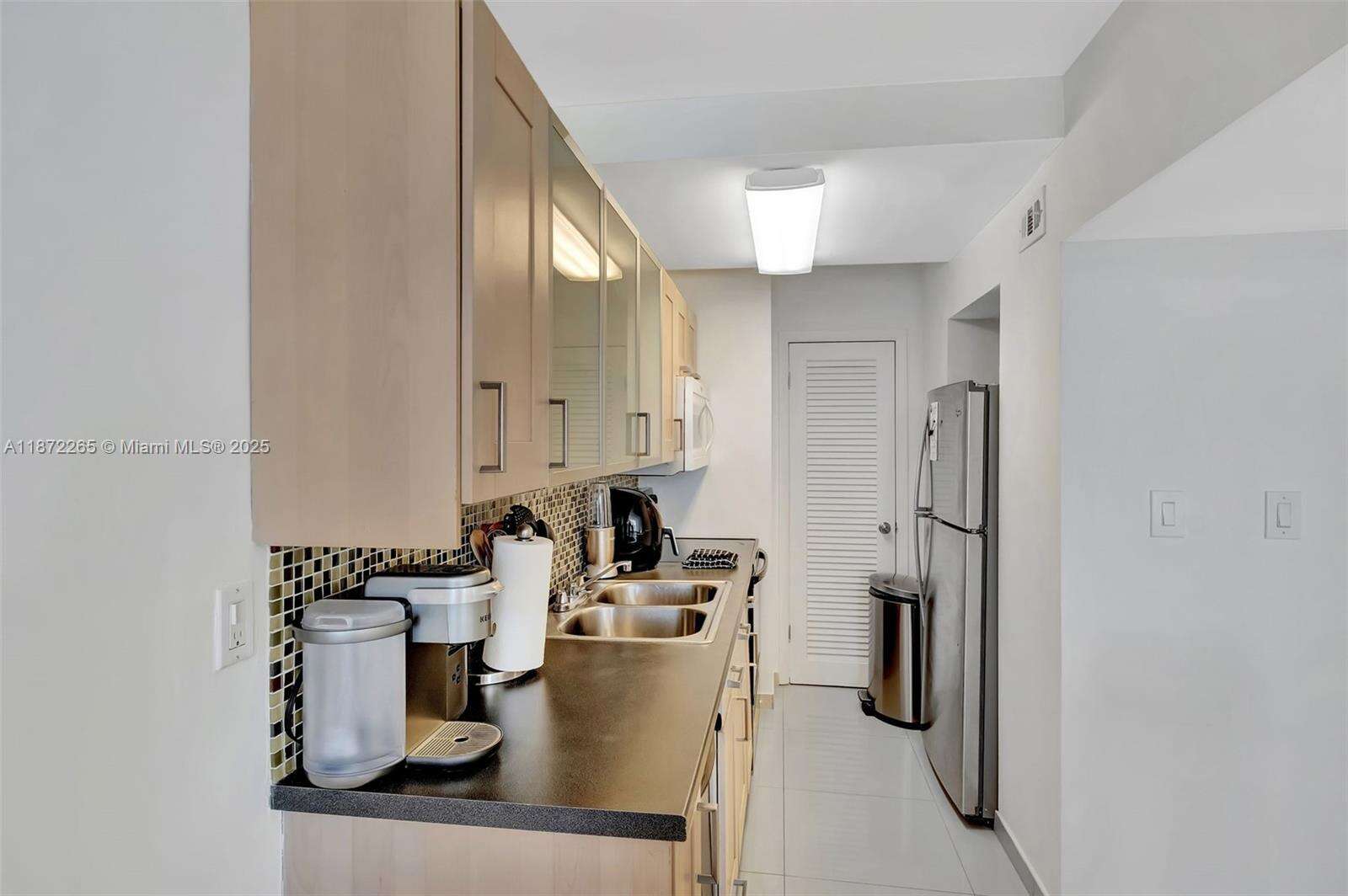 Decoplage Unit #417 | Picture 11