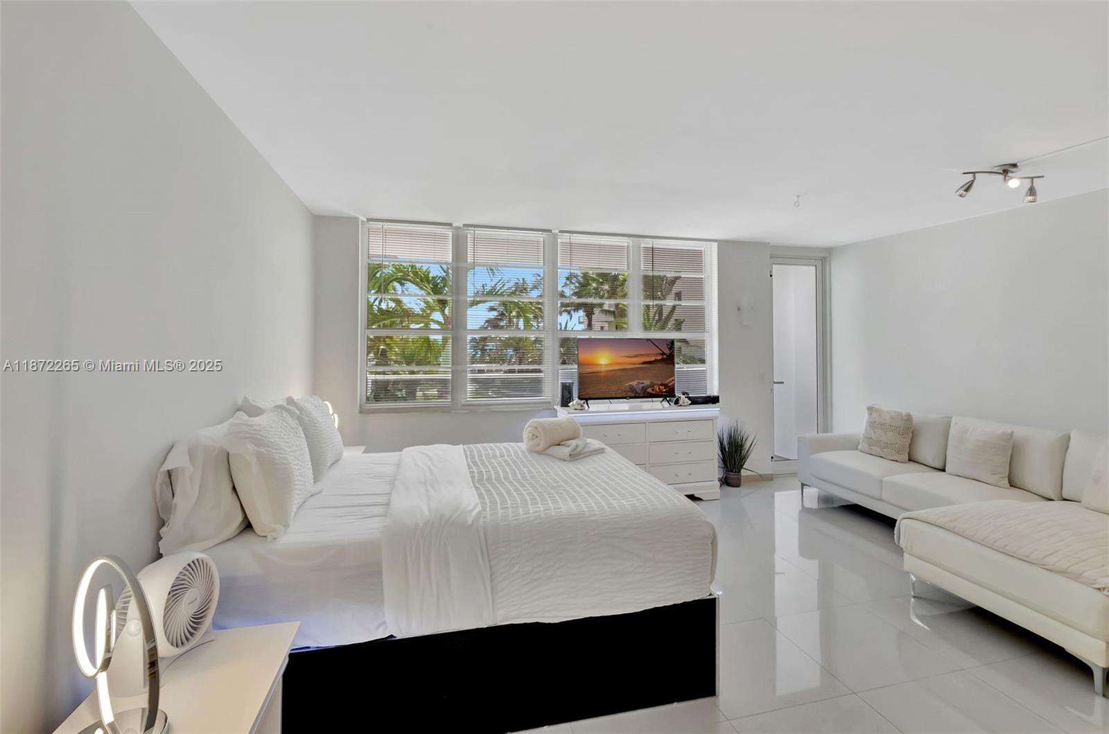 Decoplage Unit #417 | Picture 9