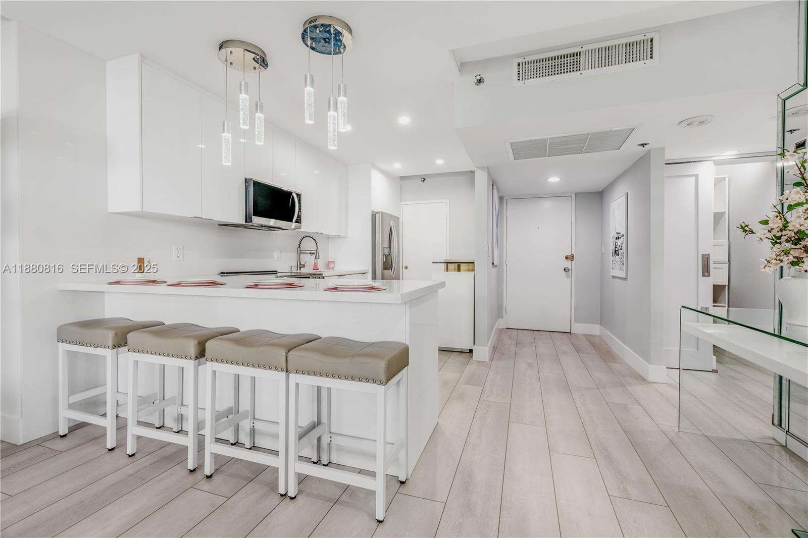 Decoplage Unit #323 | Picture 14