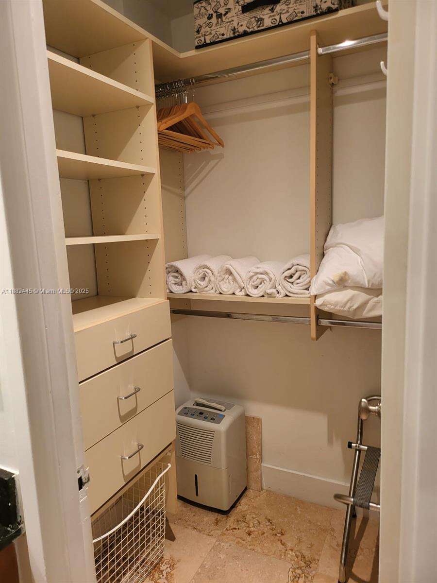 Decoplage Unit #1238 | Picture 18