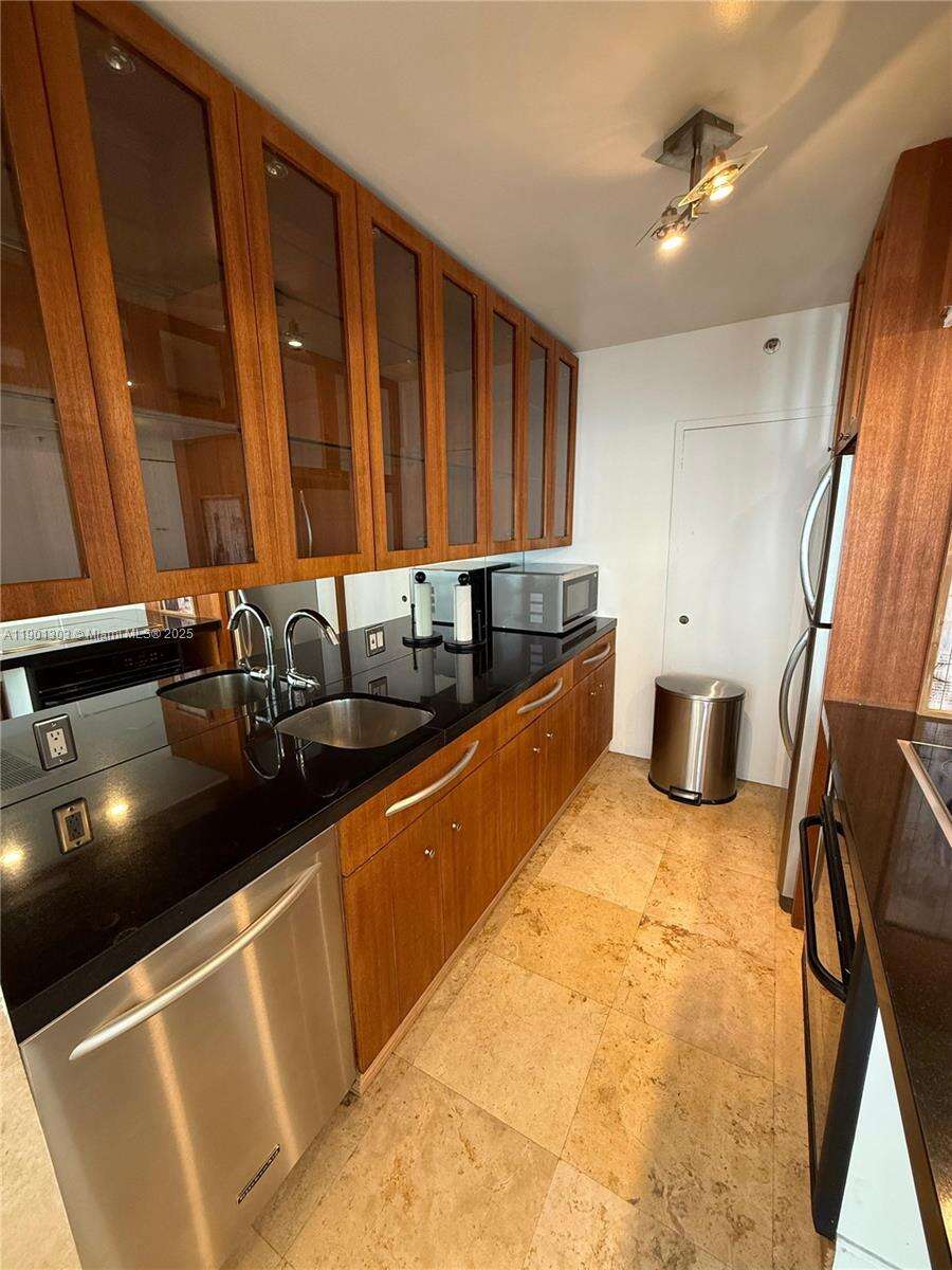 Decoplage Unit #1111 | Picture 11