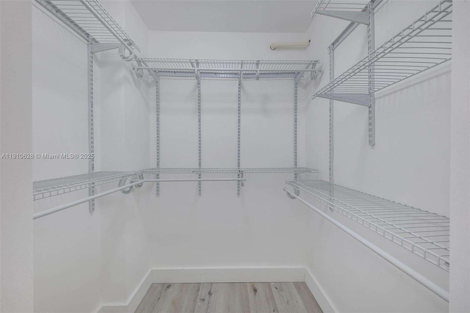 Decoplage Unit #626 | Picture 13