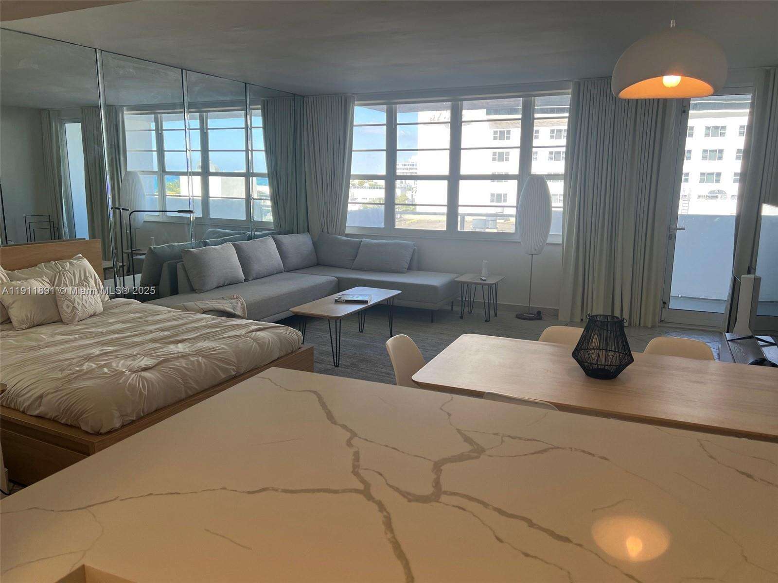 Decoplage Unit #604 | Picture 25