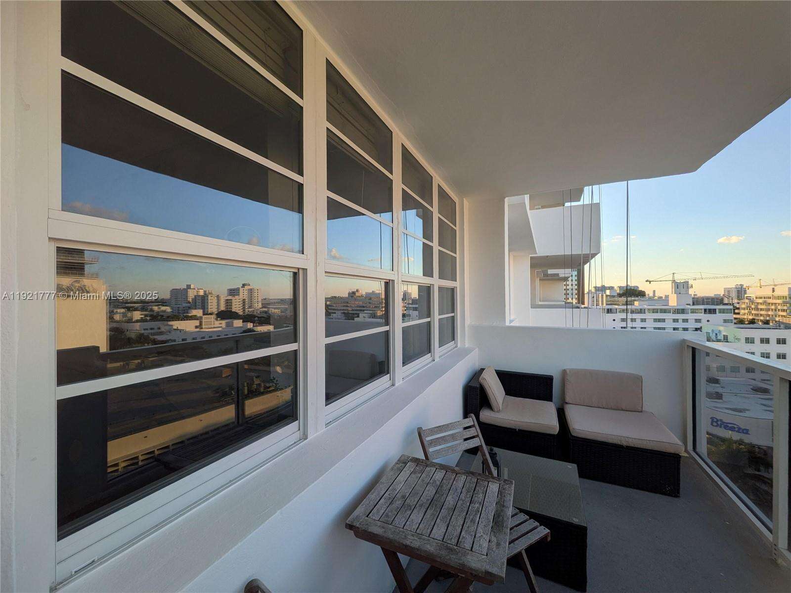 Decoplage Unit #904 | Picture 4