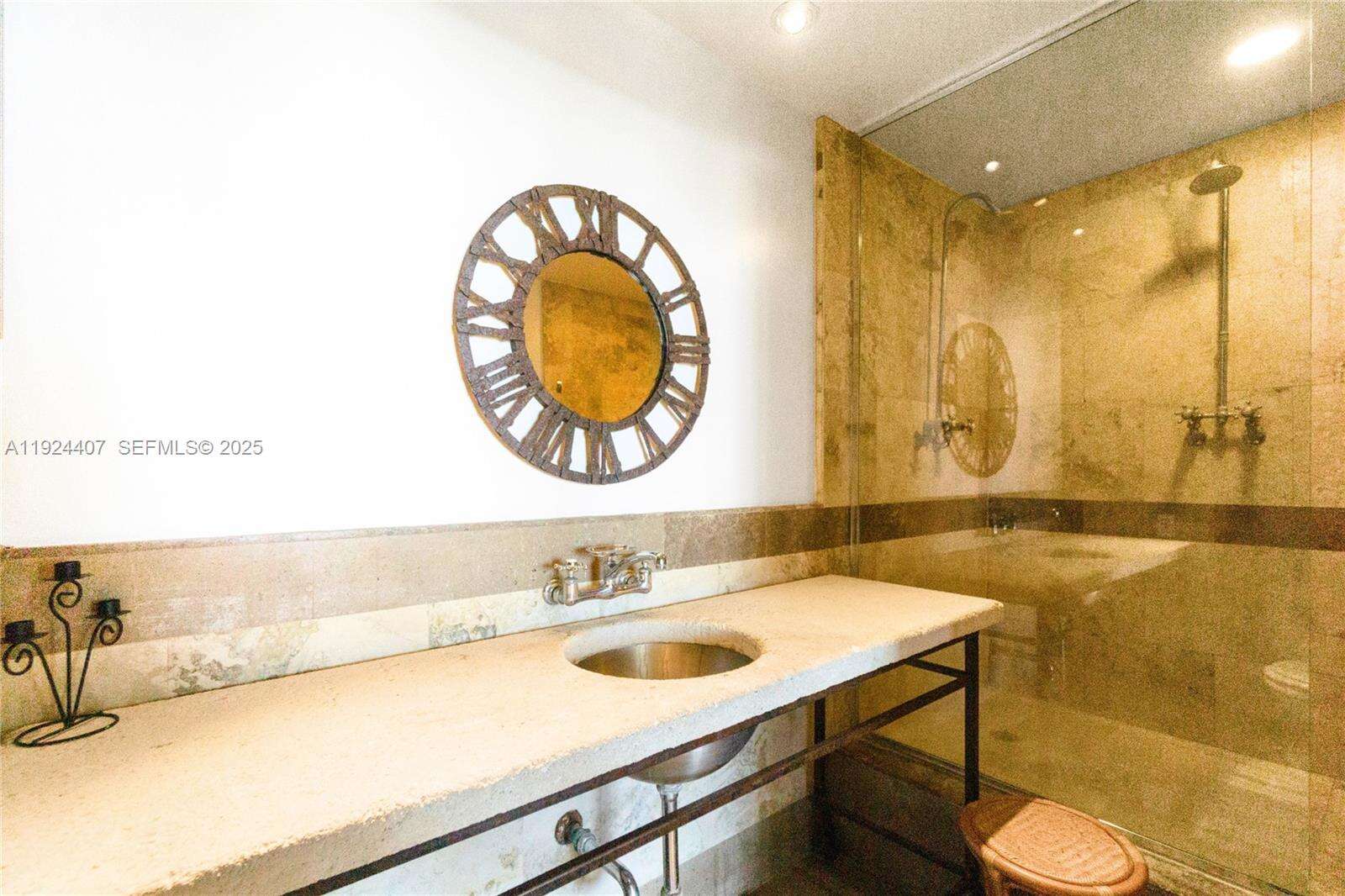 Decoplage Unit #PH8 | Picture 22