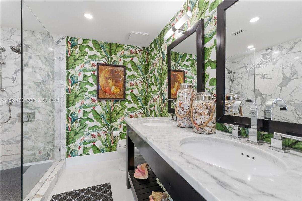 Decoplage Unit #747 | Picture 17