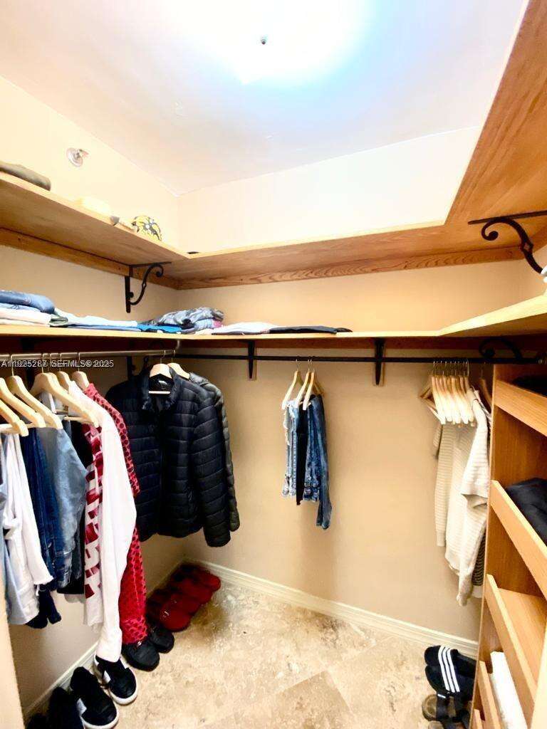 Decoplage Unit #608 | Picture 14