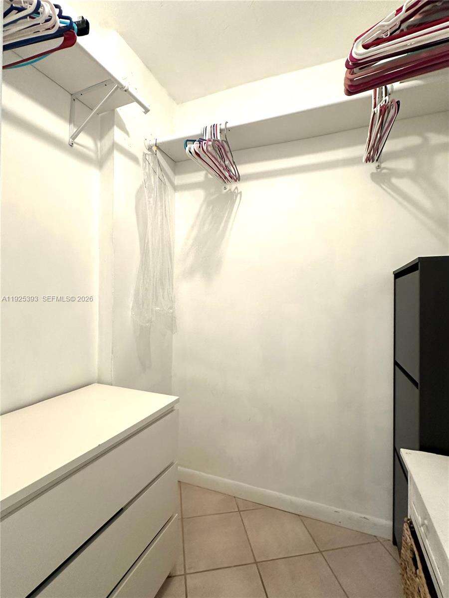 Decoplage Unit #1427 | Picture 16