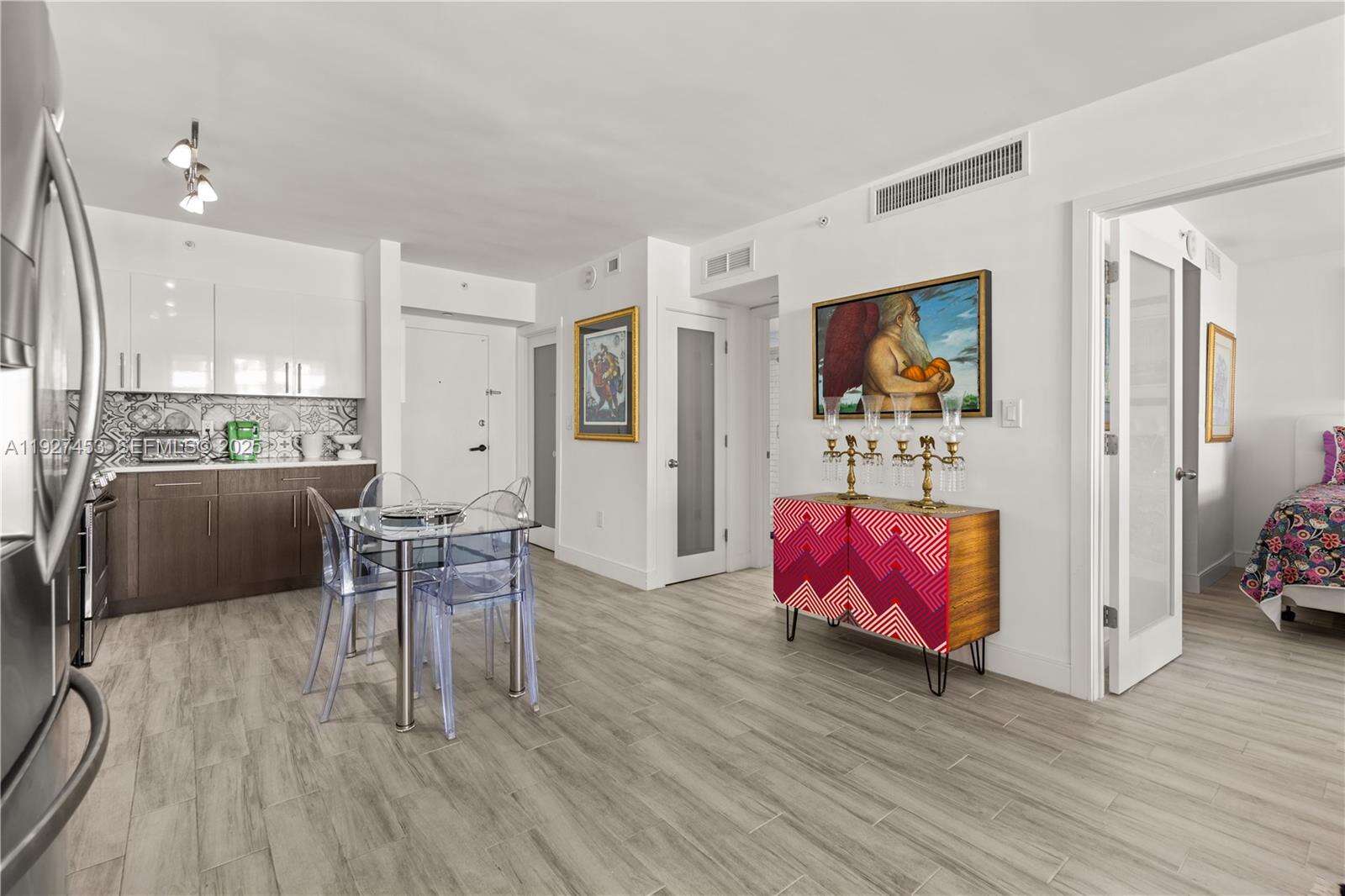 Decoplage Unit #643 | Picture 8