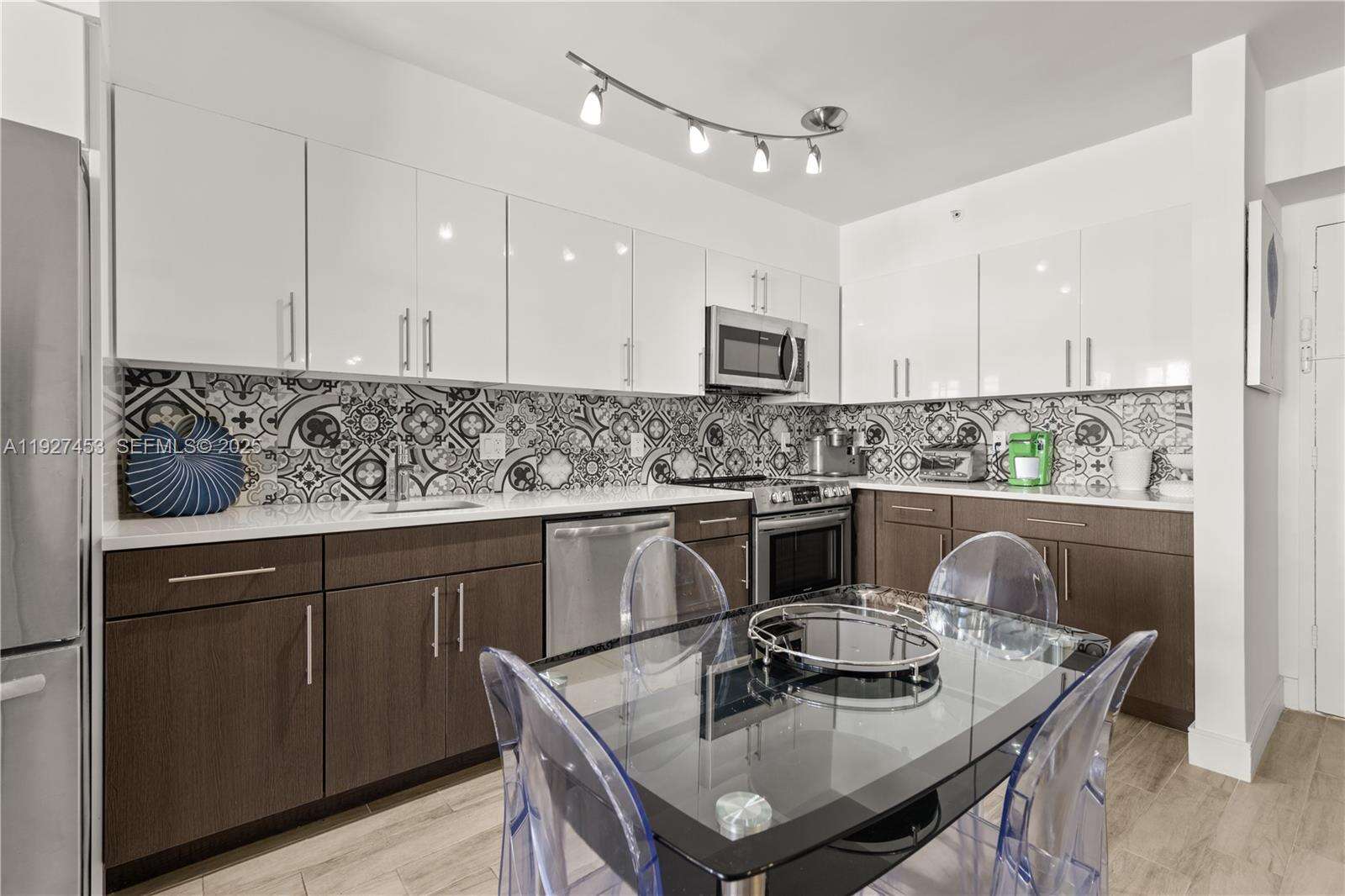 Decoplage Unit #643 | Picture 9