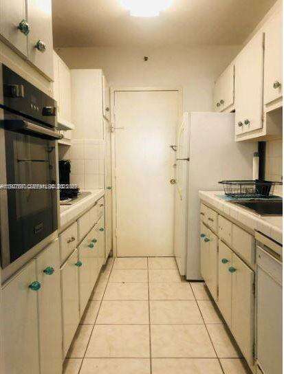 Decoplage Unit #541 | Picture 2