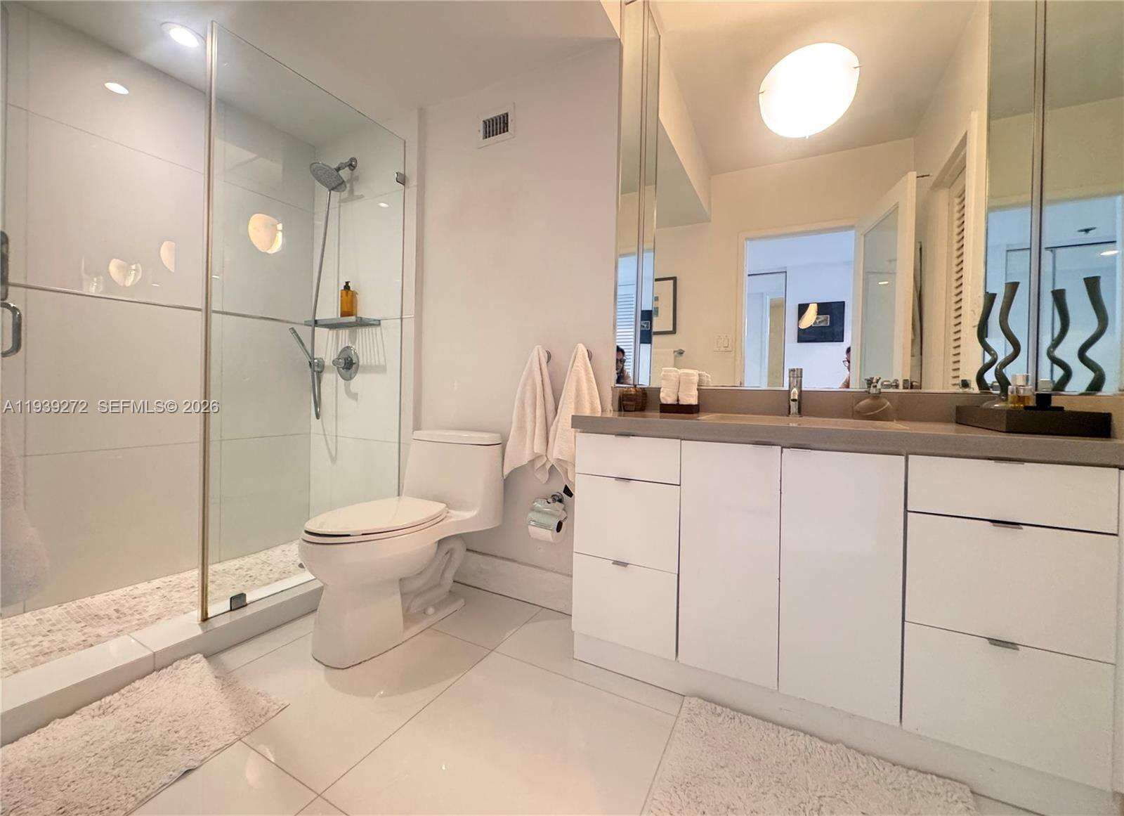 Decoplage Unit #1230 | Picture 4