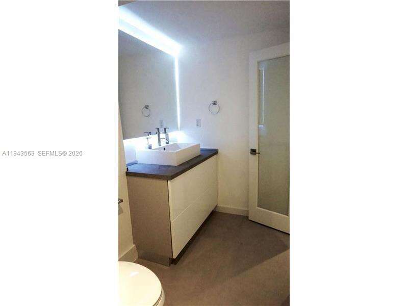 Decoplage Unit #420 | Picture 17