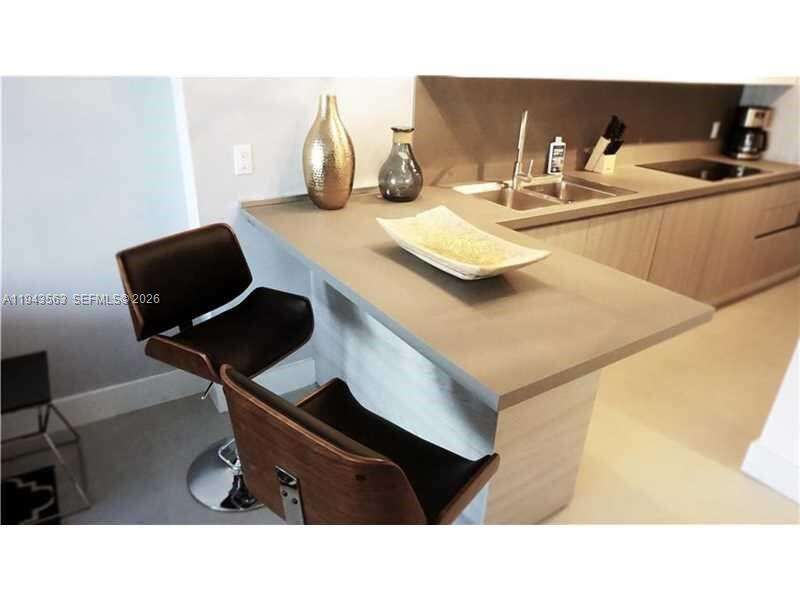 Decoplage Unit #420 | Picture 7