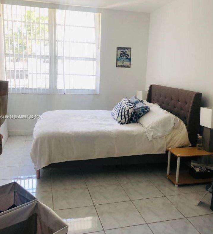 Decoplage Unit #524 | Picture 2