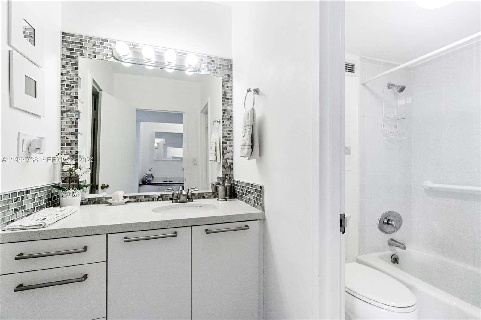 Decoplage Unit #1105 | Picture 18