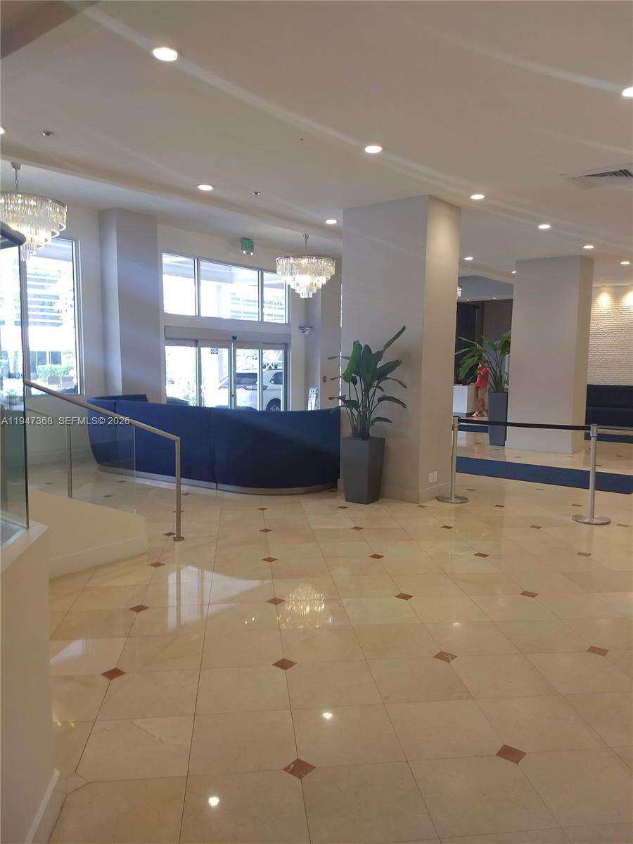 Decoplage Unit #1206 | Picture 2