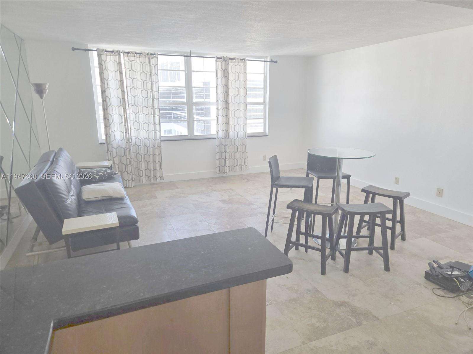 Decoplage Unit #1206 | Picture 6