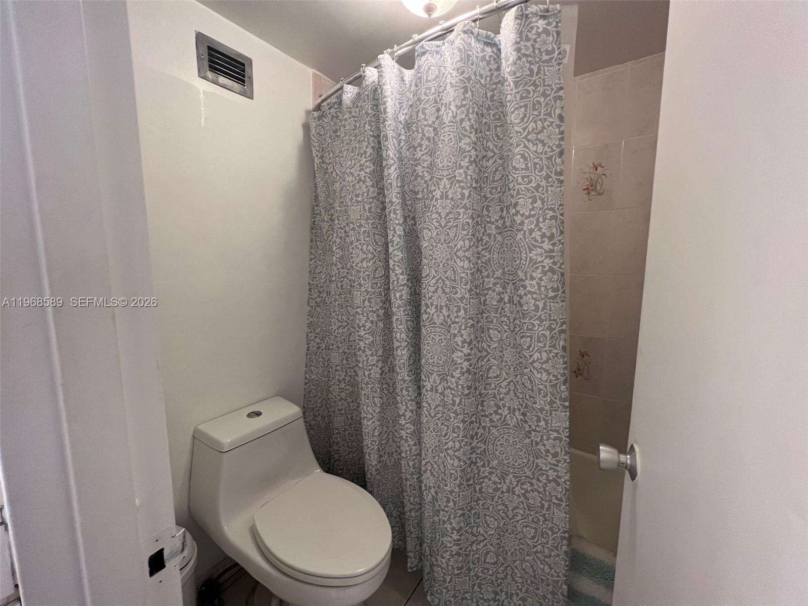 Decoplage Unit #415 | Picture 12