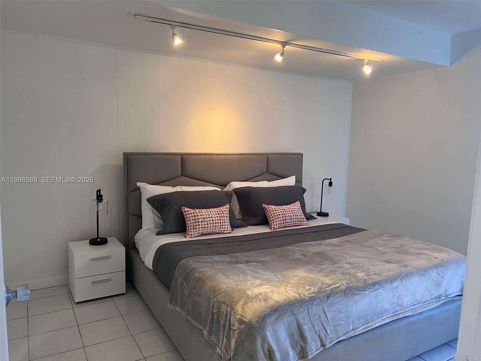 Decoplage Unit #415 | Picture 14