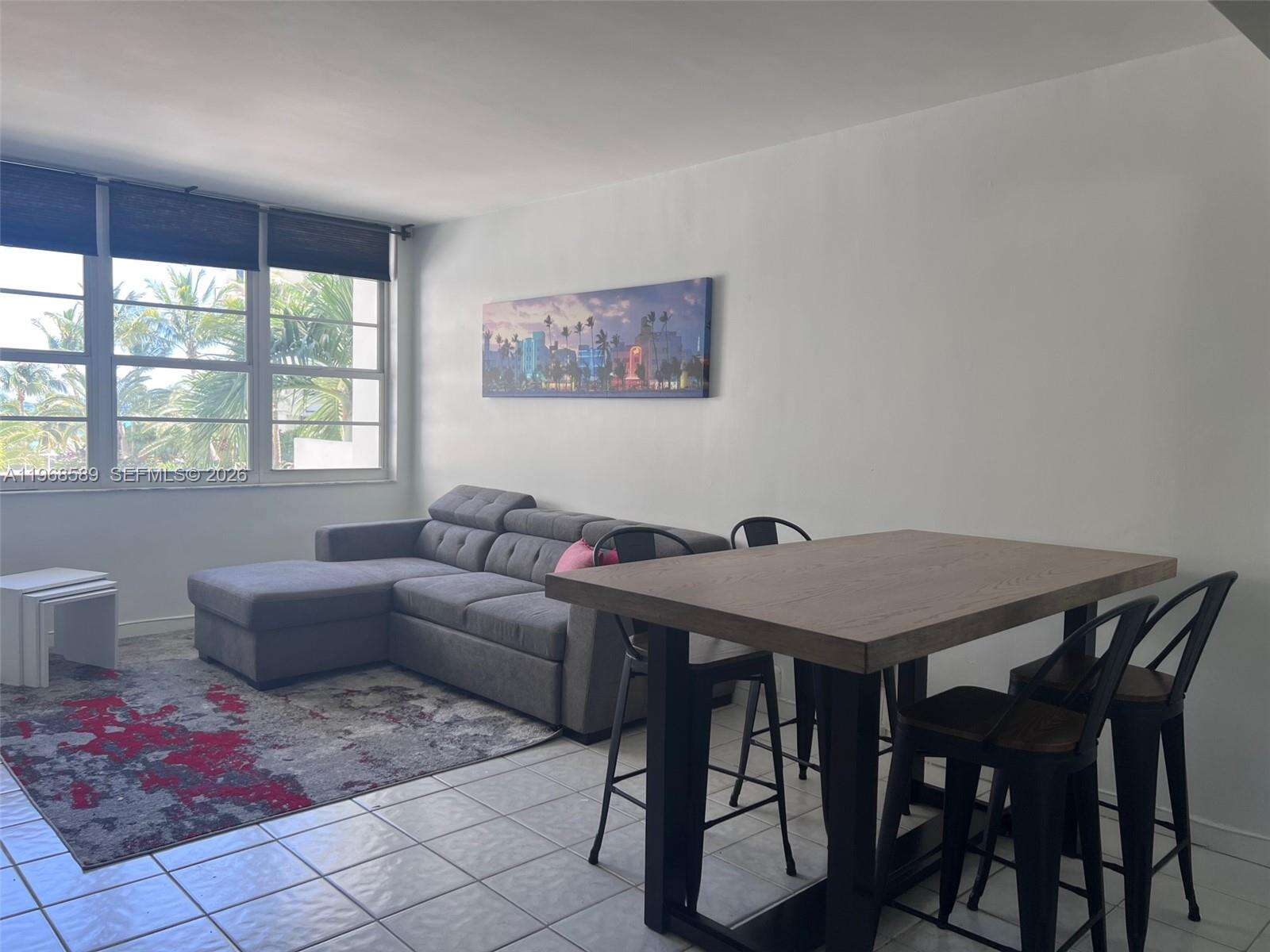 Decoplage Unit #415 | Picture 3