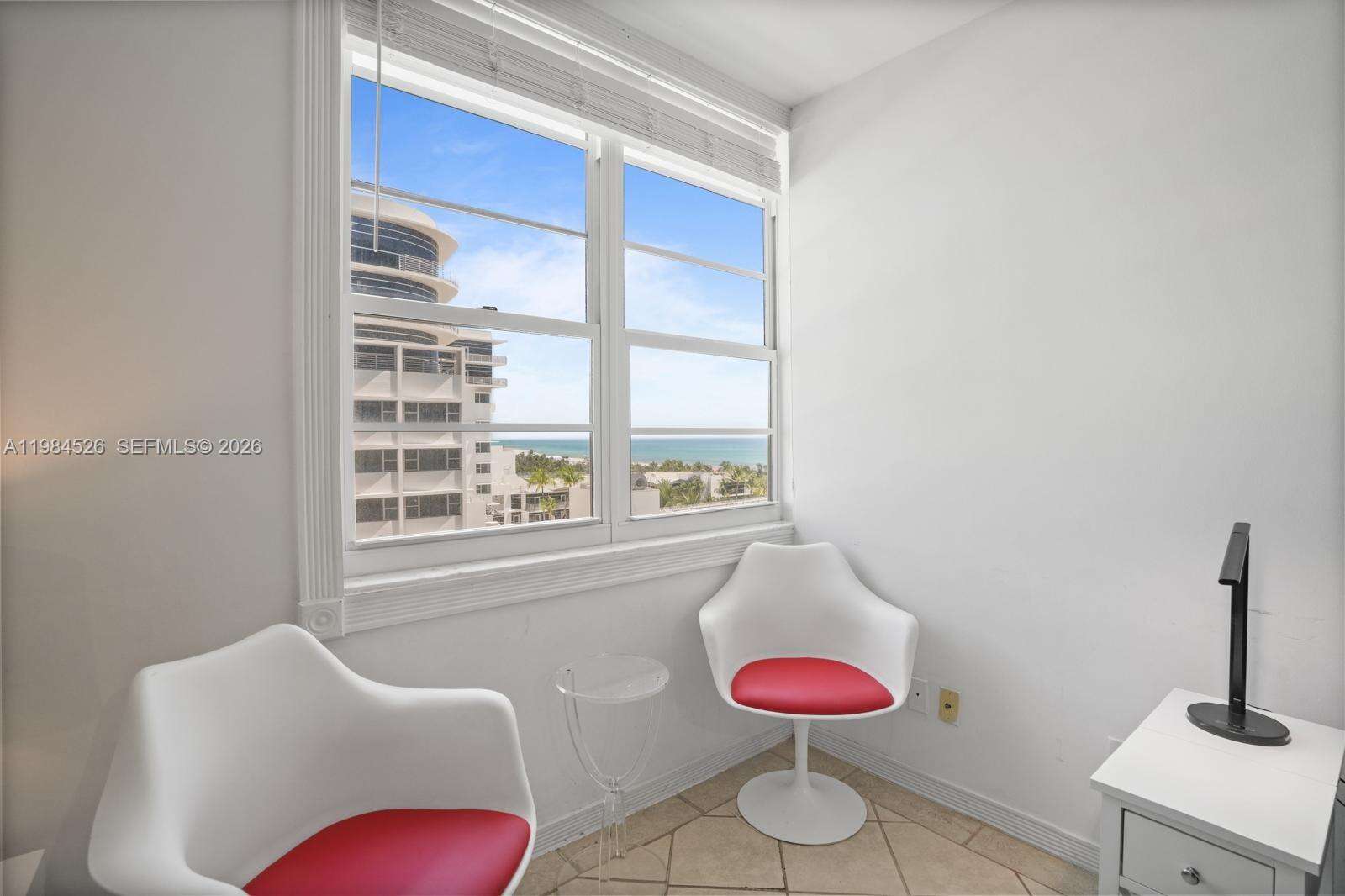 Decoplage Unit #825 | Picture 15