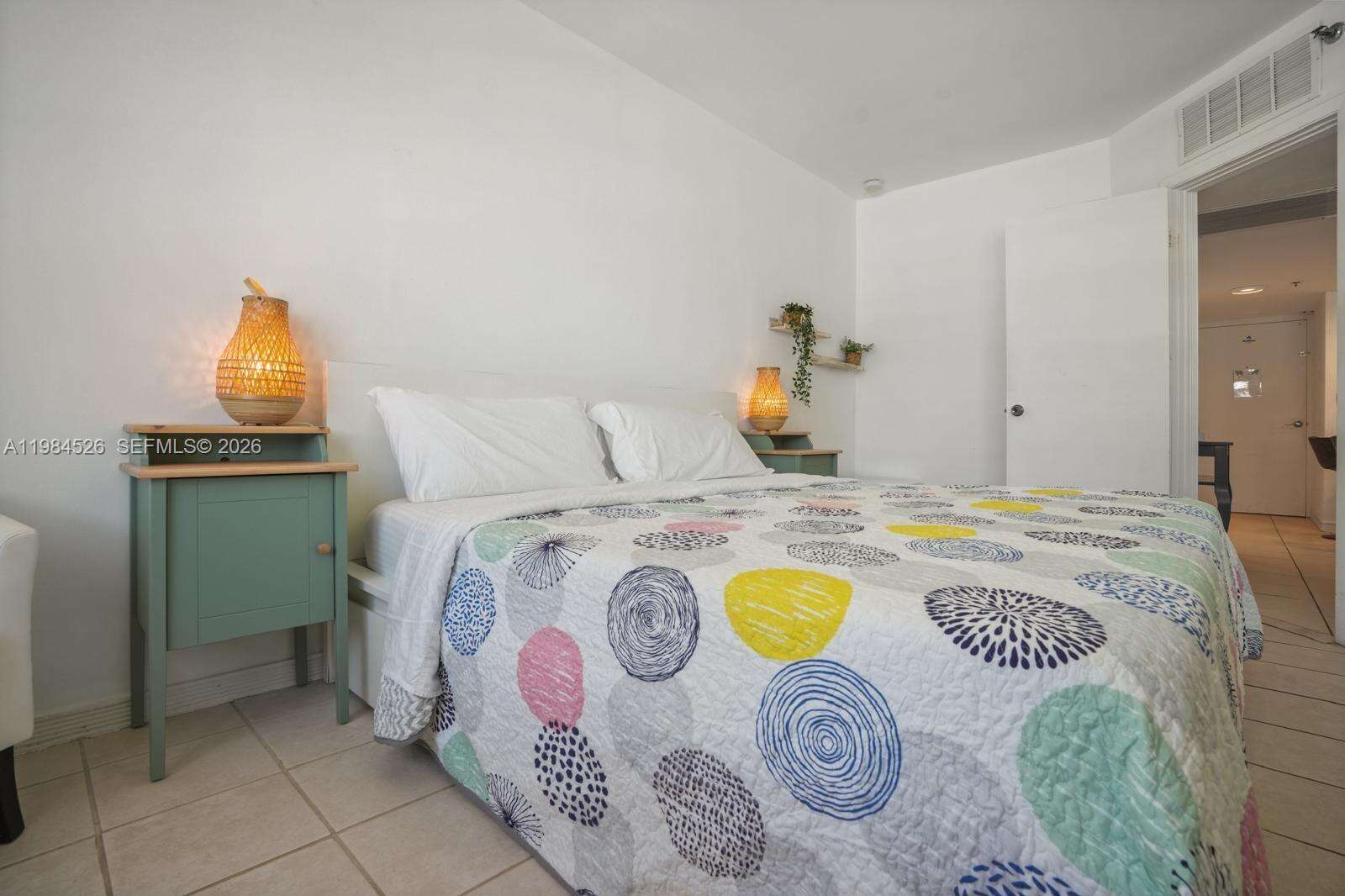 Decoplage Unit #825 | Picture 17