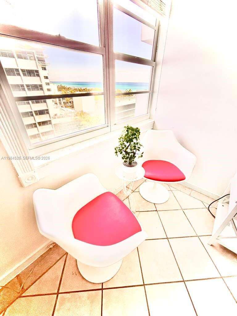 Decoplage Unit #825 | Picture 3