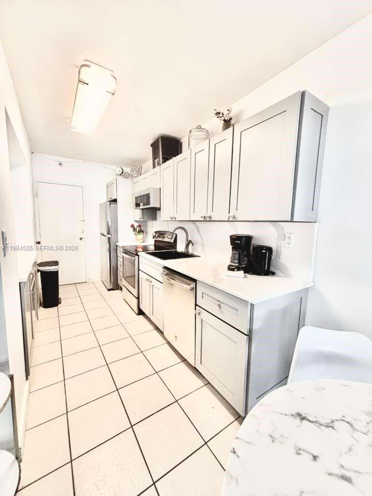 Decoplage Unit #825 | Picture 4